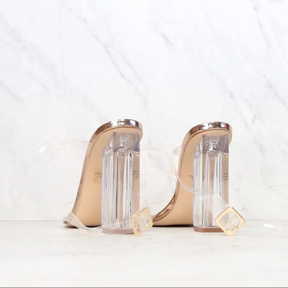 🔥🔥Clear/ Lucite heels 🔥🔥❤️‍🔥 - Picture 6 of 8